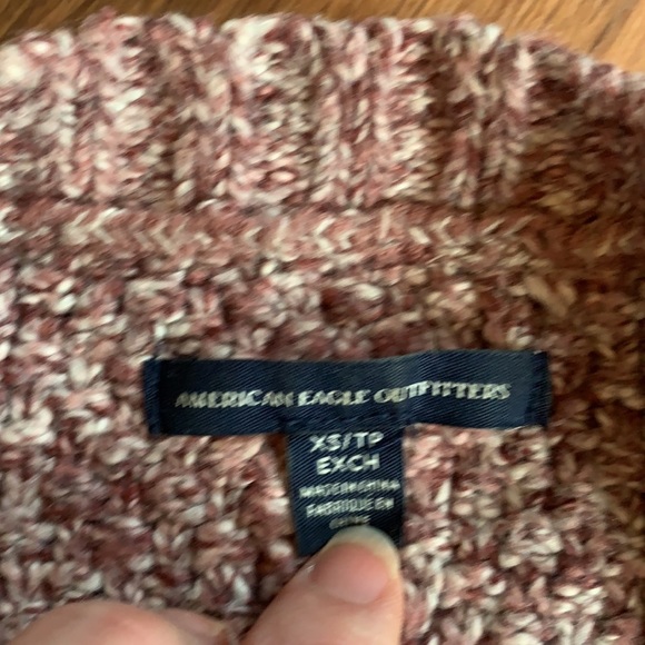 American Eagle Texture Cable Knit Boxy Cropped Sweater - Picture 3 of 6